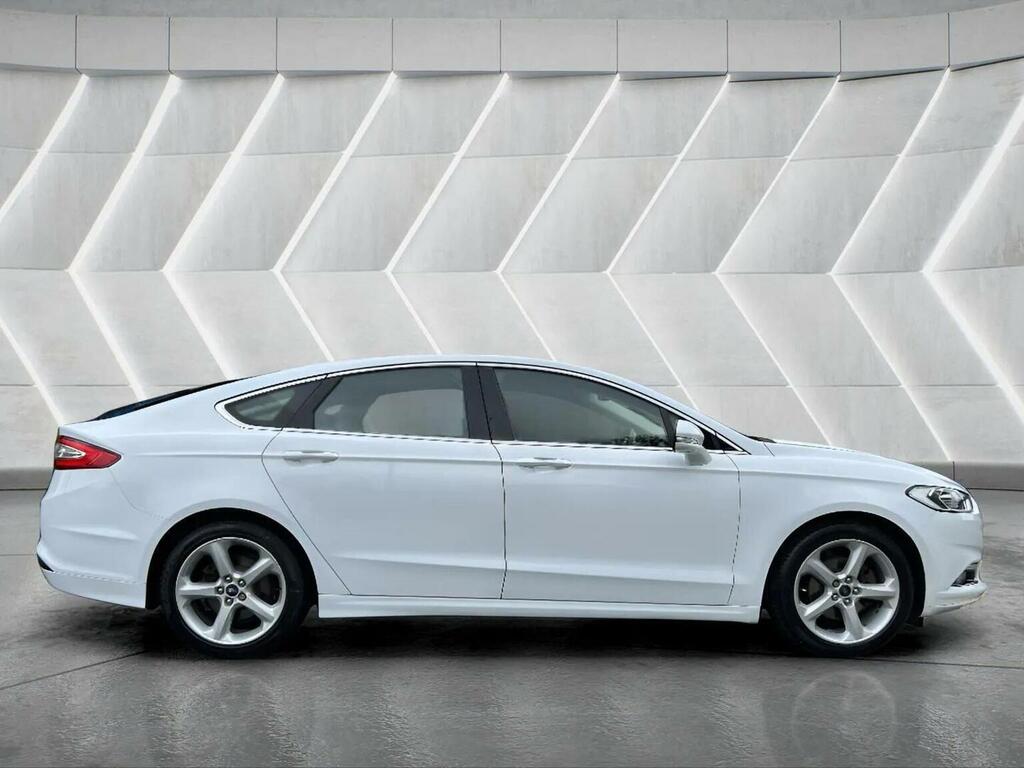Ford Mondeo Hatchback 1.5T Ecoboost Titanium Euro 6 Ss White #6