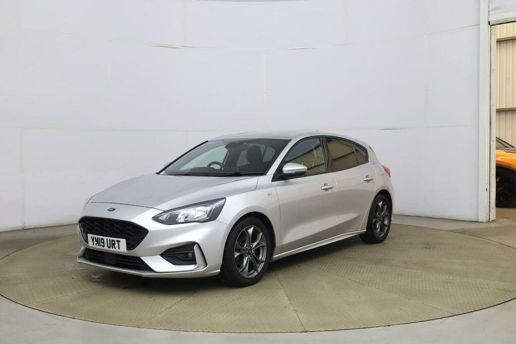 Ford Focus Hatchback 1.0T Ecoboost St-line Euro 6 Ss Silver