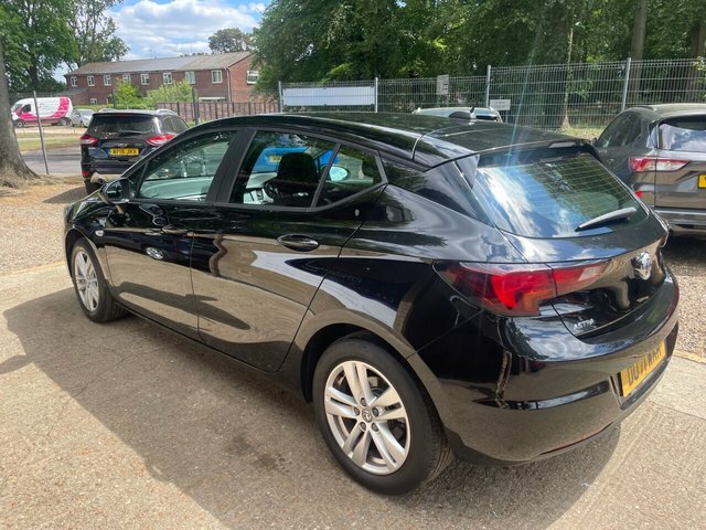 Vauxhall Astra 1.5 Turbo D Business Edition Nav Hatchback Die DU71WKM Black #5