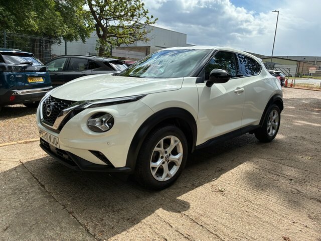 Nissan Juke 1.0 Dig-t N-connecta Suv Euro 6 PE20WJO White #3