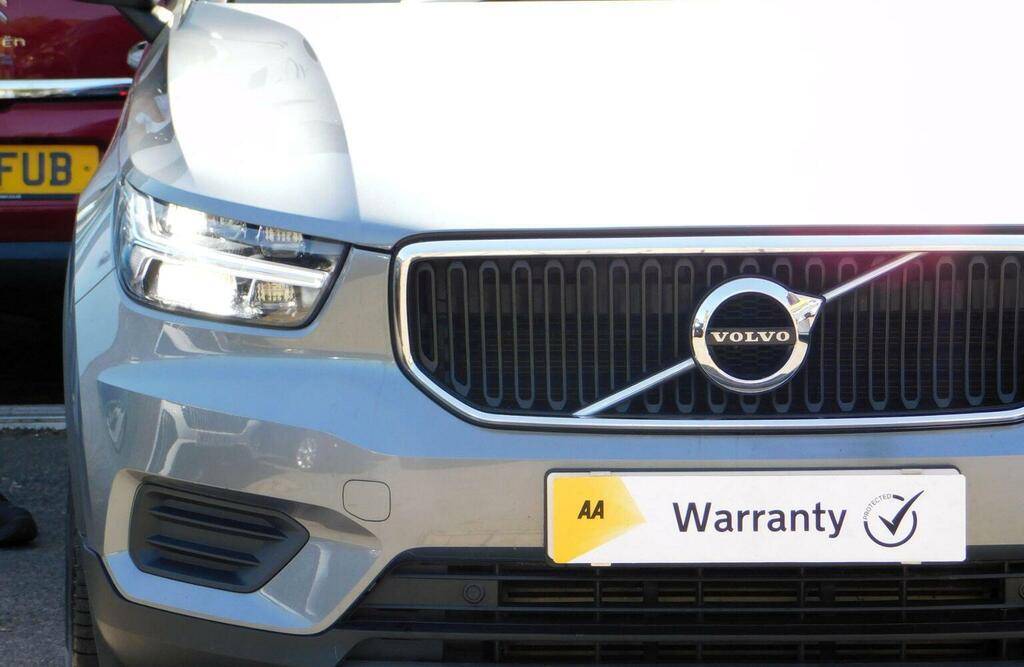 Volvo XC40 Suv 2.0 T4 Momentum Awd Euro 6 Ss 201 SN68HJE Grey #5
