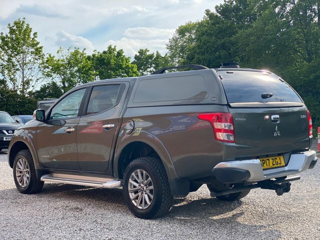 Mitsubishi L200 Di-d Dc Warrior 4Wd SP17ZGJ Green #3