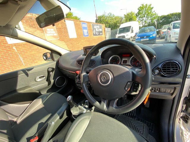 Renault Clio Dynamique Tomtom Sport Tourer WG12EWH Silver #6