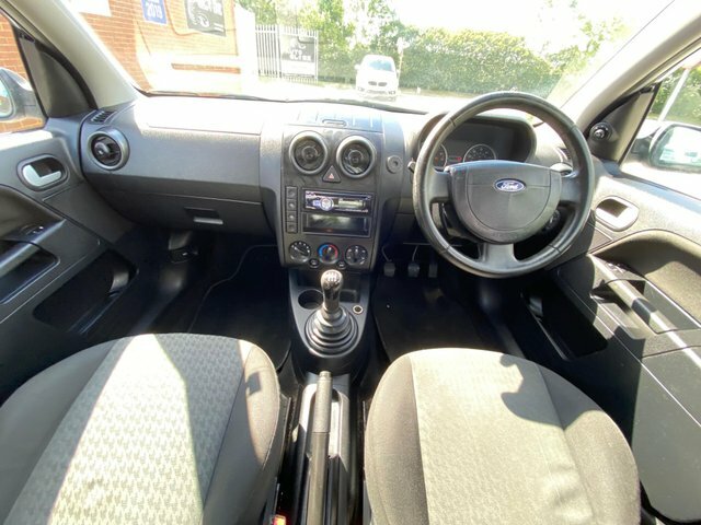 Ford Fusion 1.4 1 Hatchback Low Miles 2 Owner Green #11