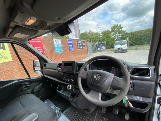 Vauxhall Movano Cdti 3500 Biturbo Edition VO71KTX White #5