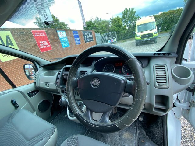 Vauxhall Vivaro 2900 Cdti Fwd L1 White #6