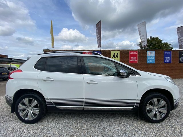 Peugeot 2008 Vti Allure Euro White #6