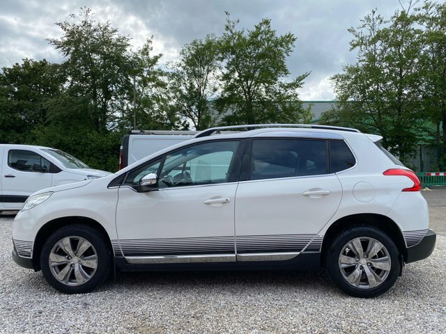 Peugeot 2008 Vti Allure Euro White #5