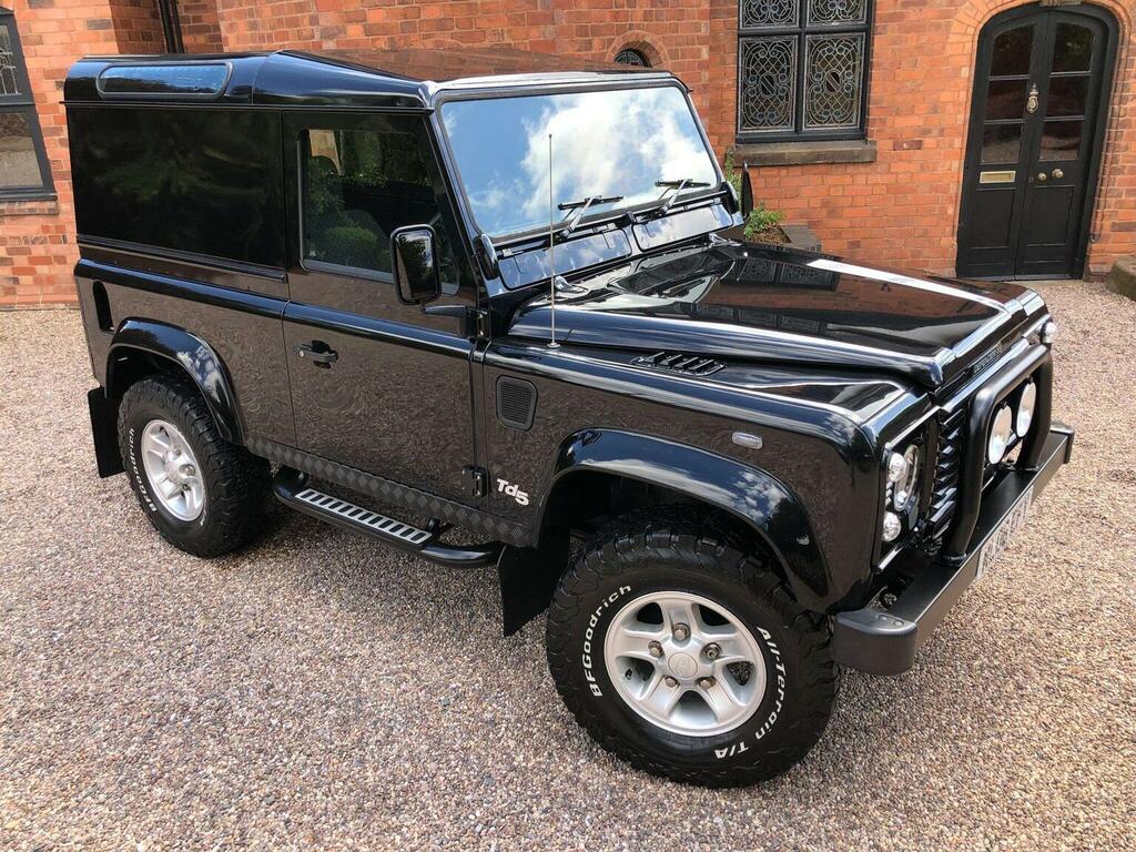 Land Rover Defender 90 Suv 2.5 Td5 County Hard Top Suv Swb 200606 Black #4