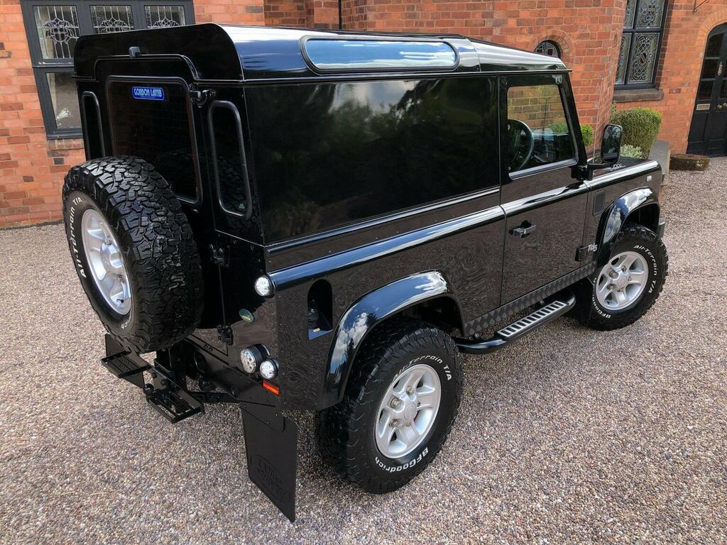 Land Rover Defender 90 Suv 2.5 Td5 County Hard Top Suv Swb 200606 Black #3