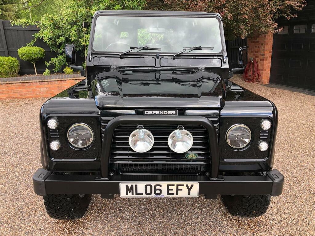 Land Rover Defender 90 Suv 2.5 Td5 County Hard Top Suv Swb 200606 Black