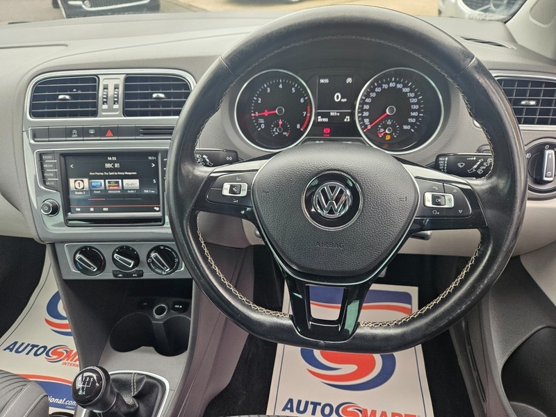Volkswagen Polo 1.2 Tsi Bluemotion Tech SM64XTV White #6
