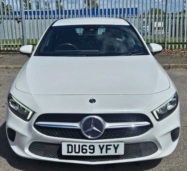 Mercedes-Benz A Class 1.5 A180d Sport Executive DU69YFY White #5