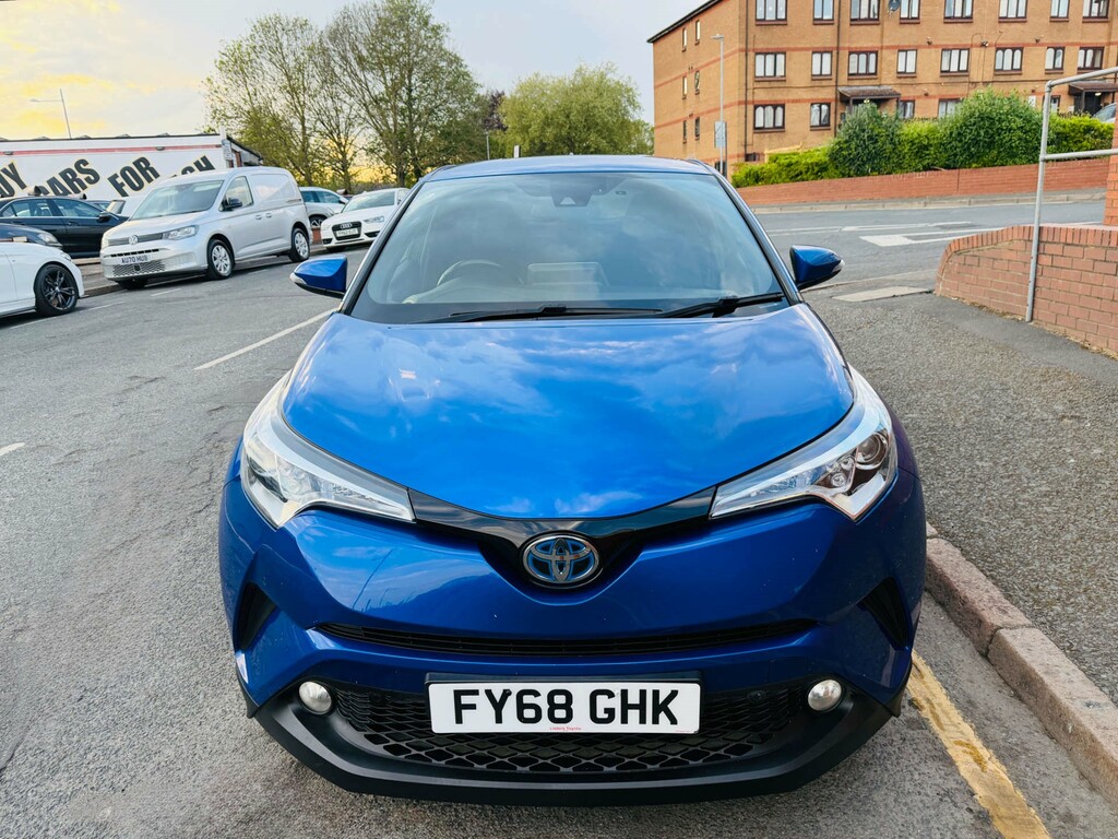 Toyota C-Hr Design Hev Cvt FY68GHK Blue #4