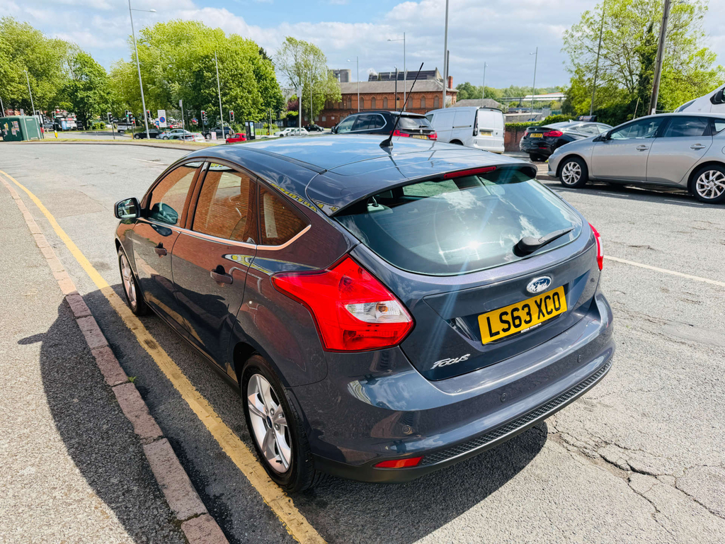 Ford Focus Zetec 125 LS63XCO  #6