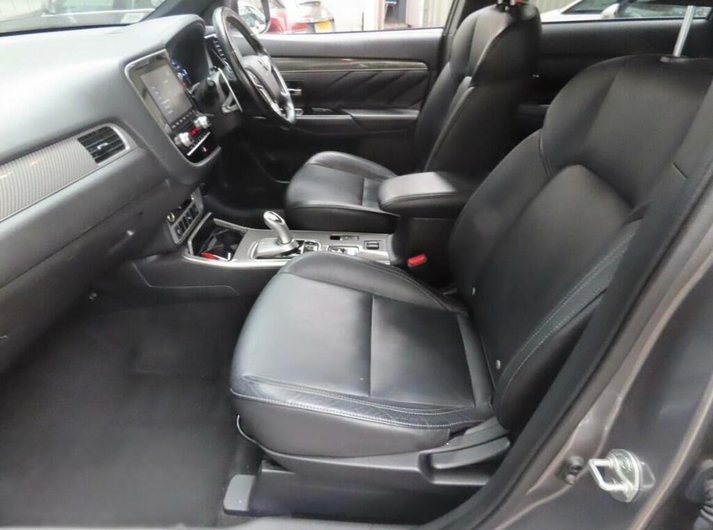 Mitsubishi Outlander 2.4H Twinmotor 13.8Kwh Dynamic Cvt 4Wd Euro 6 Ss WN21EOC Grey #6