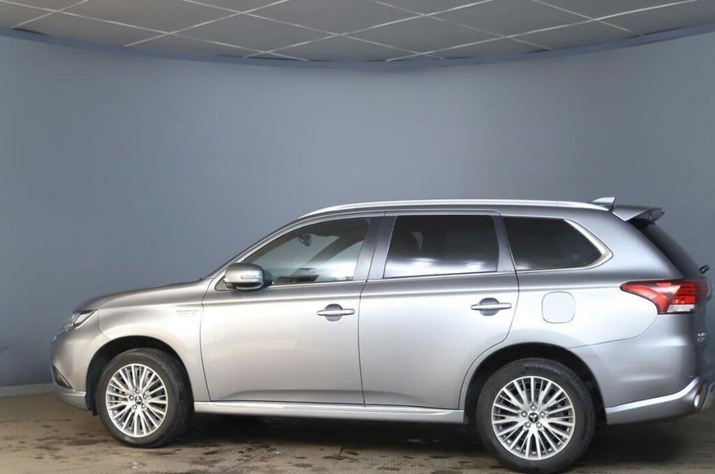 Mitsubishi Outlander 2.4H Twinmotor 13.8Kwh Dynamic Cvt 4Wd Euro 6 Ss WN21EOC Grey #4