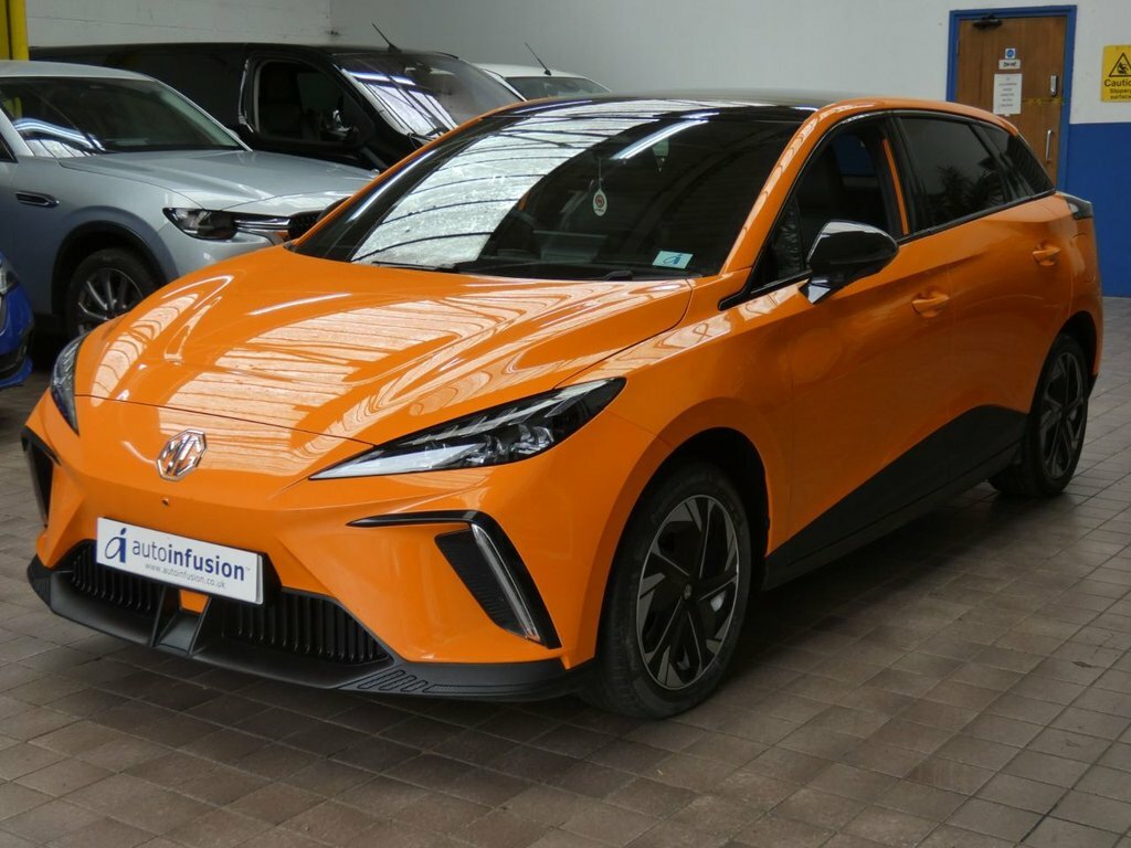 MG MG4 Hatchback KN73HCX Orange #2