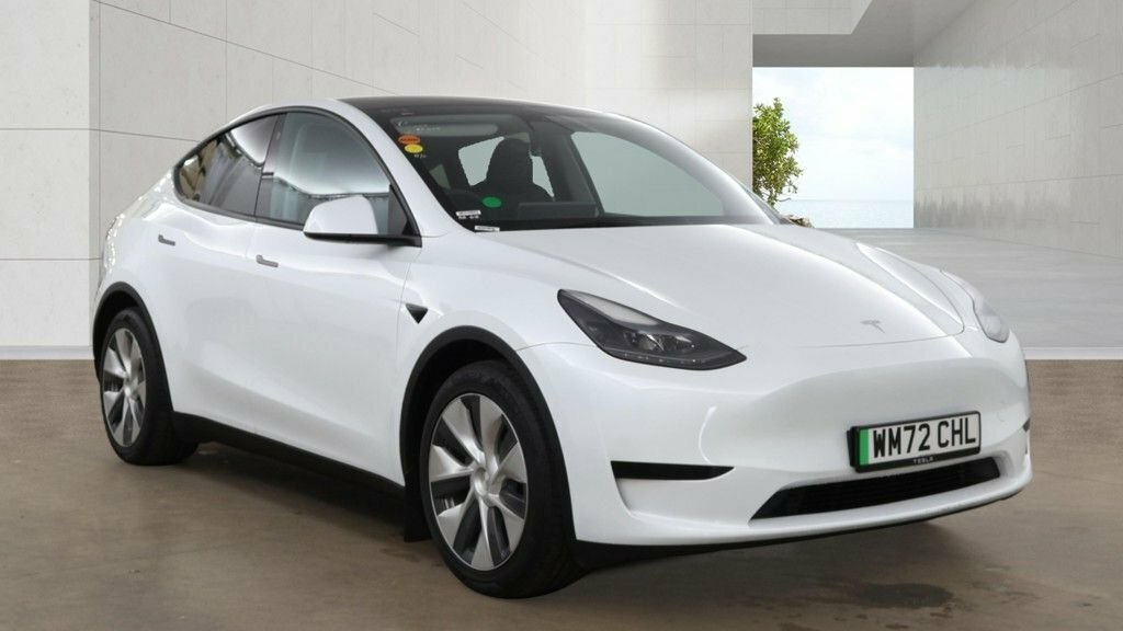 Tesla Model Y Suv White
