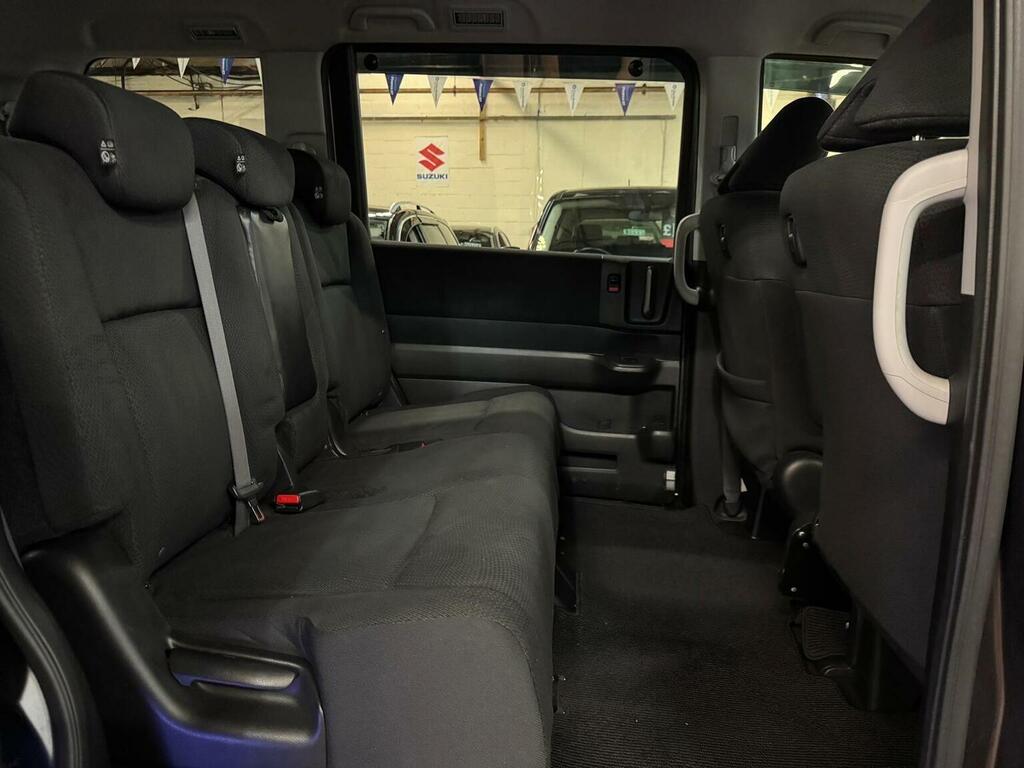 Honda StepWagon Mpv 1.5 7 Seats Waku Waku Doors 201564  #24