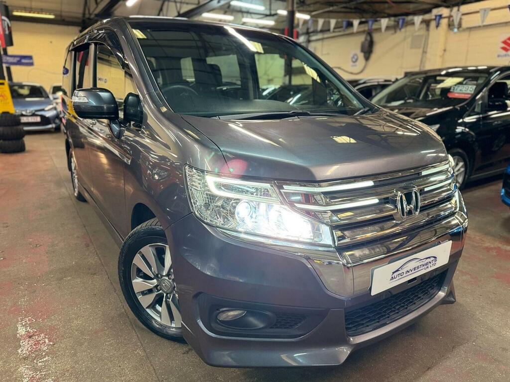 Honda StepWagon Mpv 1.5 7 Seats Waku Waku Doors 201564  #9