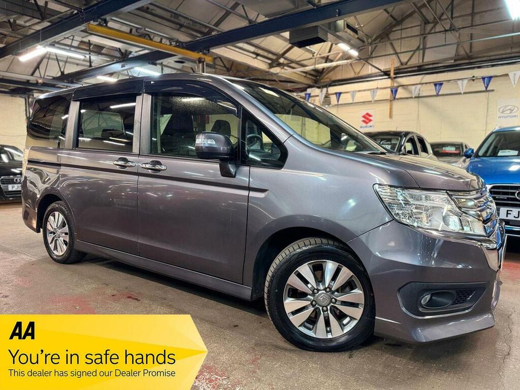 Honda StepWagon Mpv 1.5 7 Seats Waku Waku Doors 201564  #1