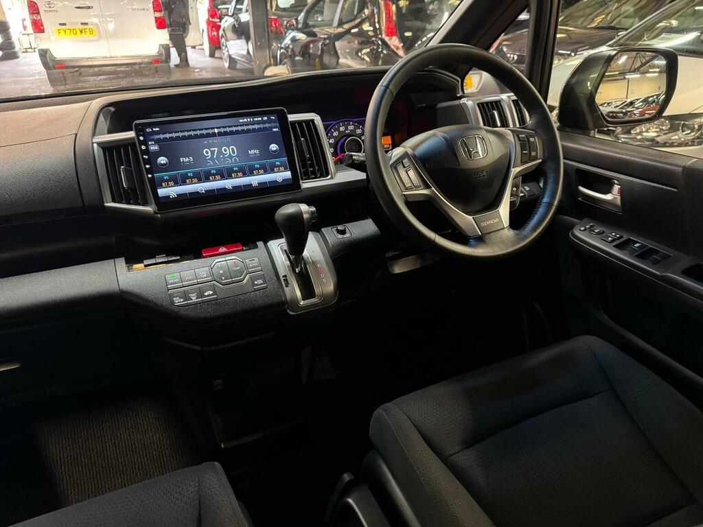 Honda StepWagon Mpv 1.5 7 Seats Waku Waku Doors 201564  #23