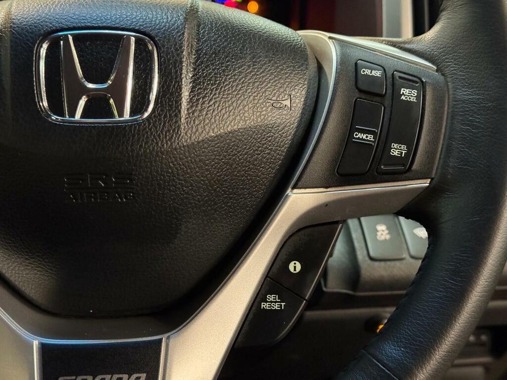 Honda StepWagon Mpv 1.5 7 Seats Waku Waku Doors 201564  #37