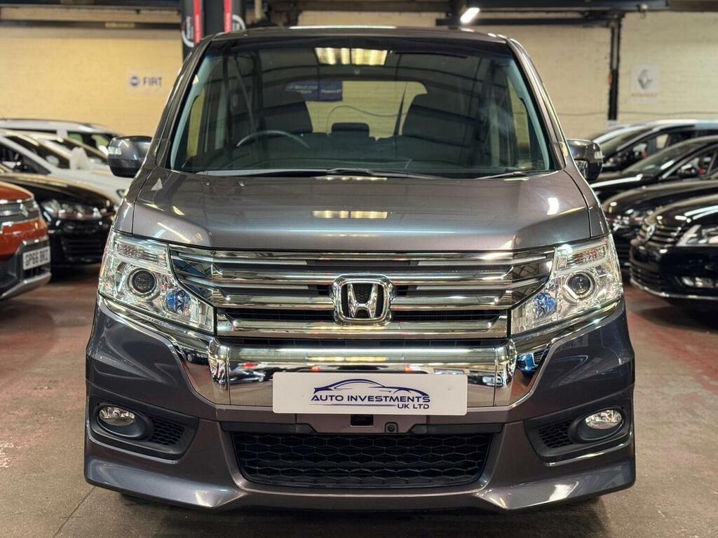 Honda StepWagon Mpv 1.5 7 Seats Waku Waku Doors 201564  #2