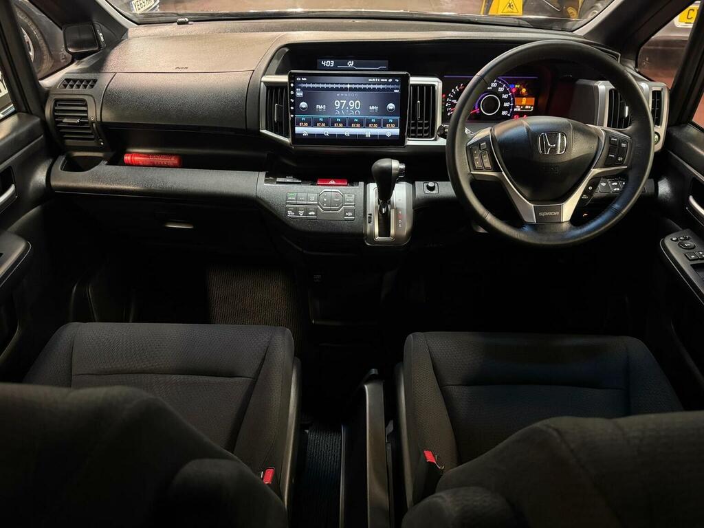 Honda StepWagon Mpv 1.5 7 Seats Waku Waku Doors 201564  #32