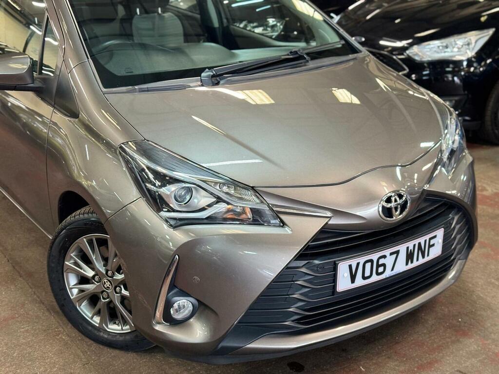 Toyota Yaris 1.5 Vvt-i Icon Tech Euro 6 VO67WNF Brown #5