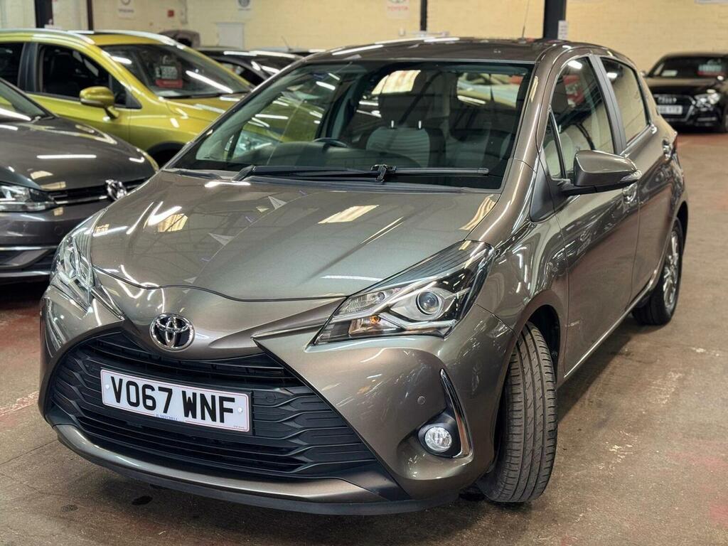 Toyota Yaris 1.5 Vvt-i Icon Tech Euro 6 VO67WNF Brown #4