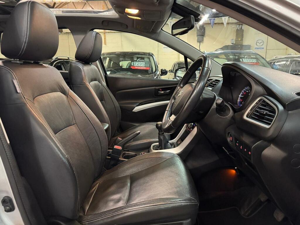 Suzuki SX4 S Cross Suv Red #20