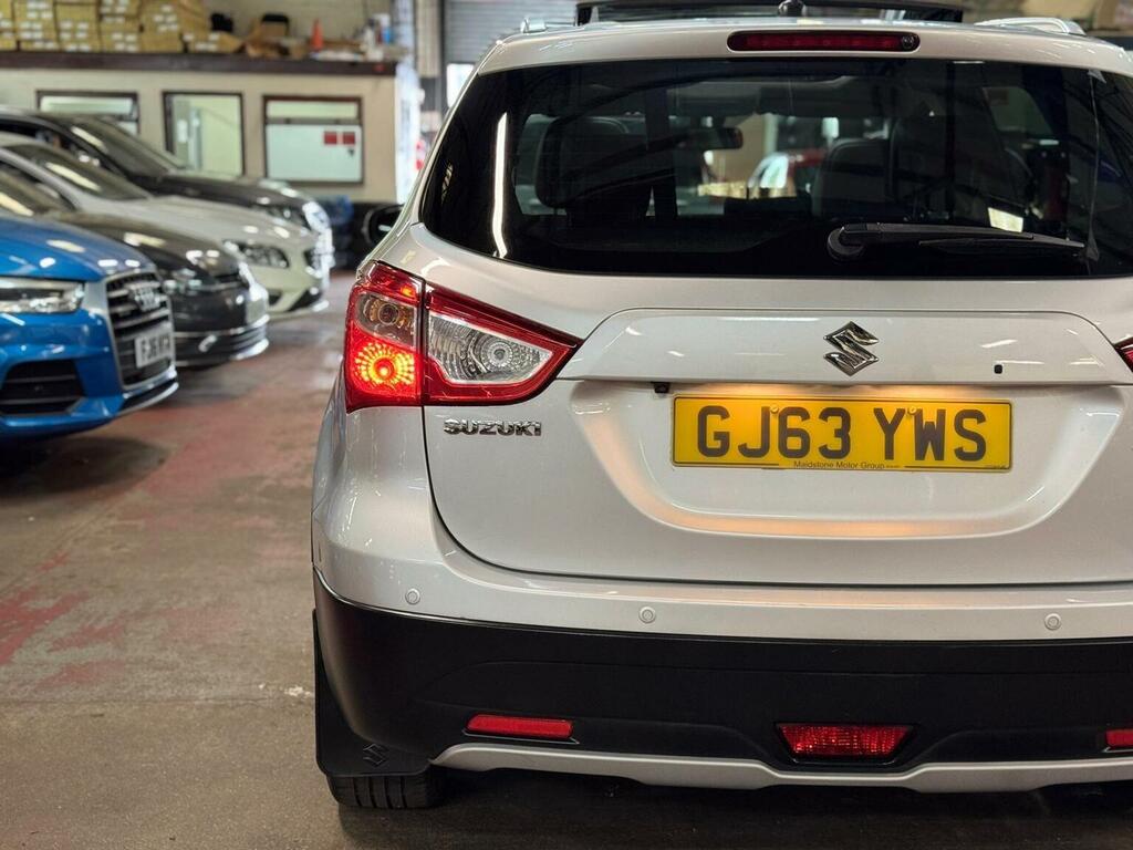Suzuki SX4 S Cross Suv Red #11