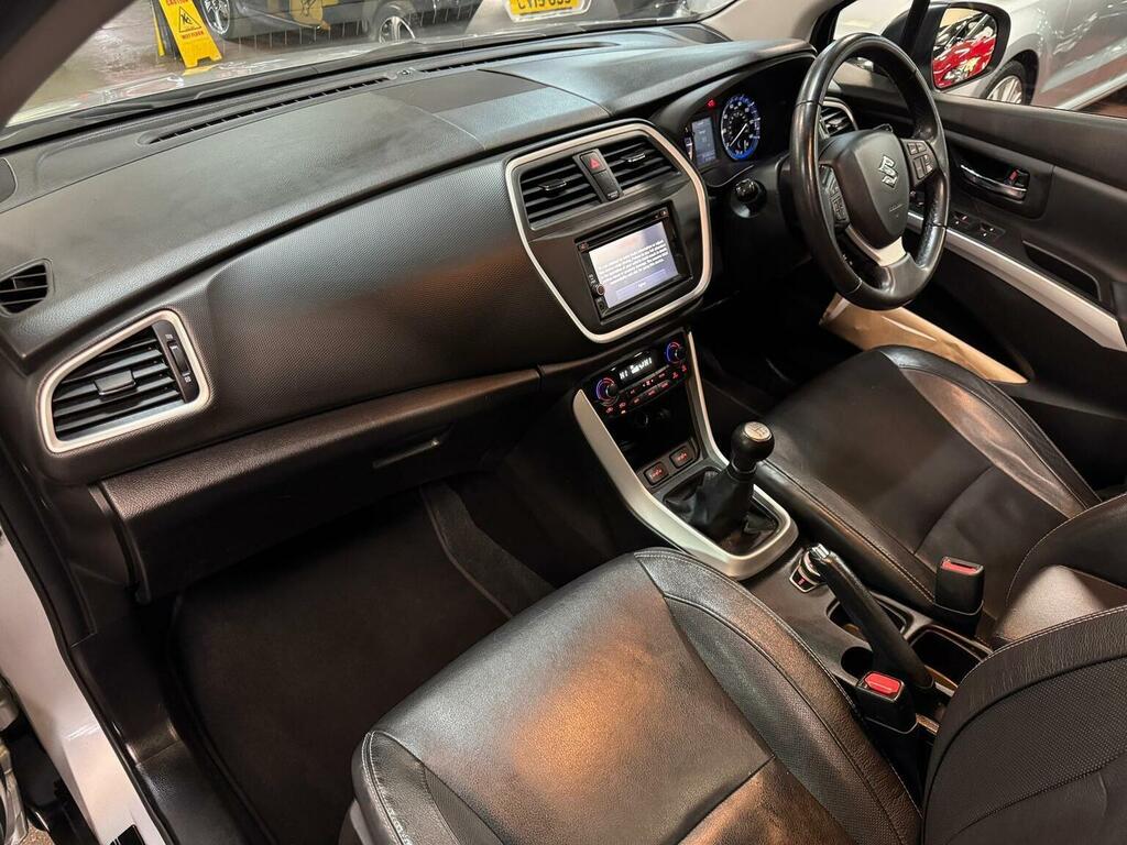 Suzuki SX4 S Cross Suv Red #24
