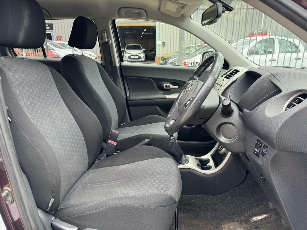 Toyota Urban Cruiser 1.33 Dual Vvt-i Suv Euro 4 Ss Purple #8