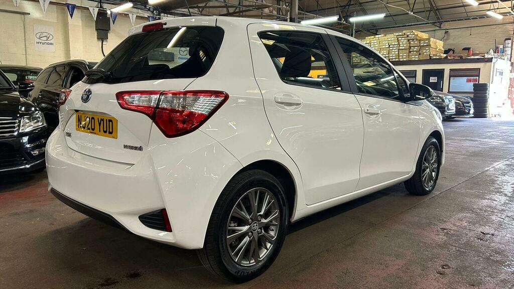 Toyota Yaris 1.5 Vvt-h Icon E-cvt Euro 6 Ss NJ20YUD White #6