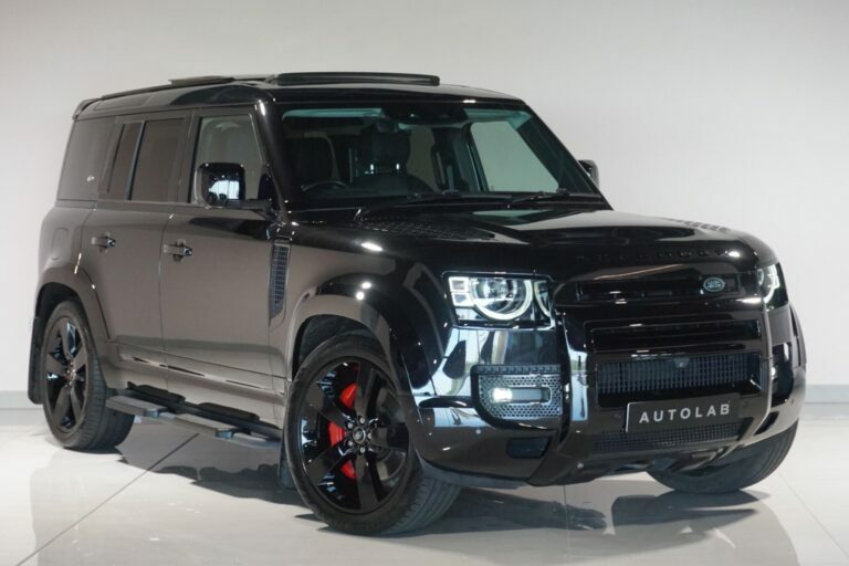 Land Rover Defender 110 3.0 D250 Mhev Black