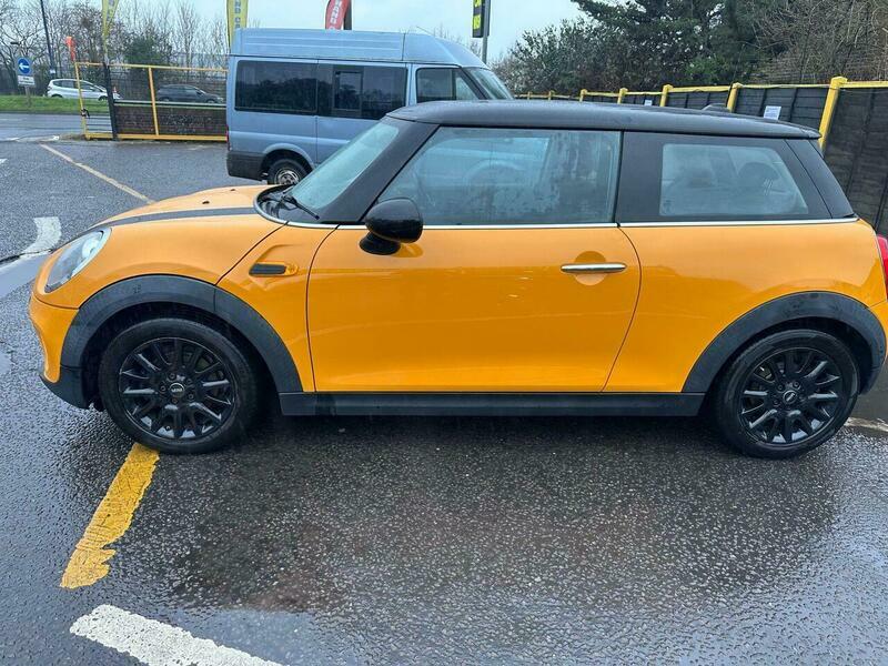 Mini Hatch 1.5 Cooper Euro 6 MD14PWF Orange #5