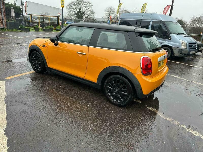 Mini Hatch 1.5 Cooper Euro 6 MD14PWF Orange #4