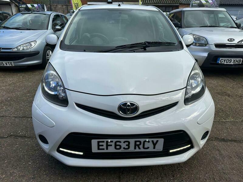 Toyota Aygo 1.0 Vvt-i Move Euro EF63RCY White #2