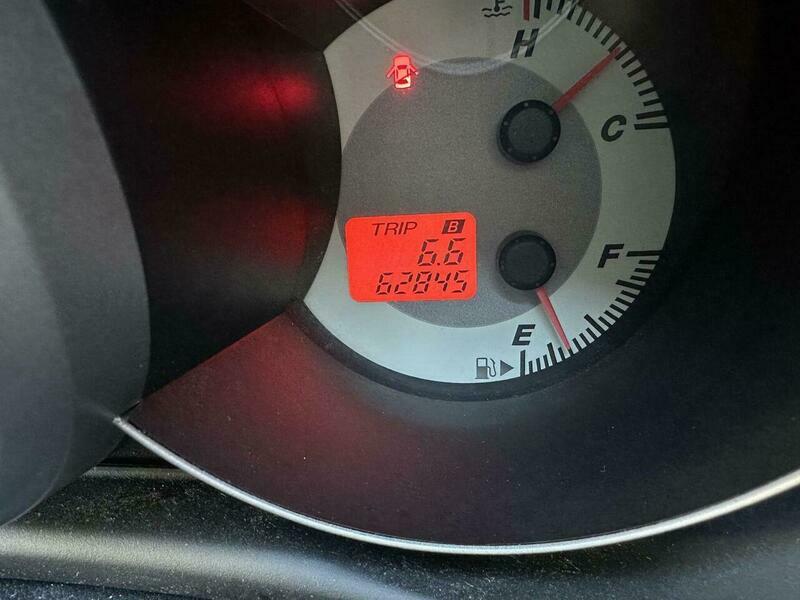 Mazda 3 Hatchback 1.6 Ts 200857 Silver #30