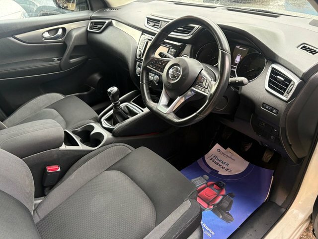 Nissan Qashqai 2018 1.2 Dig-t N-connecta Suv Eu ML68FFS White #2