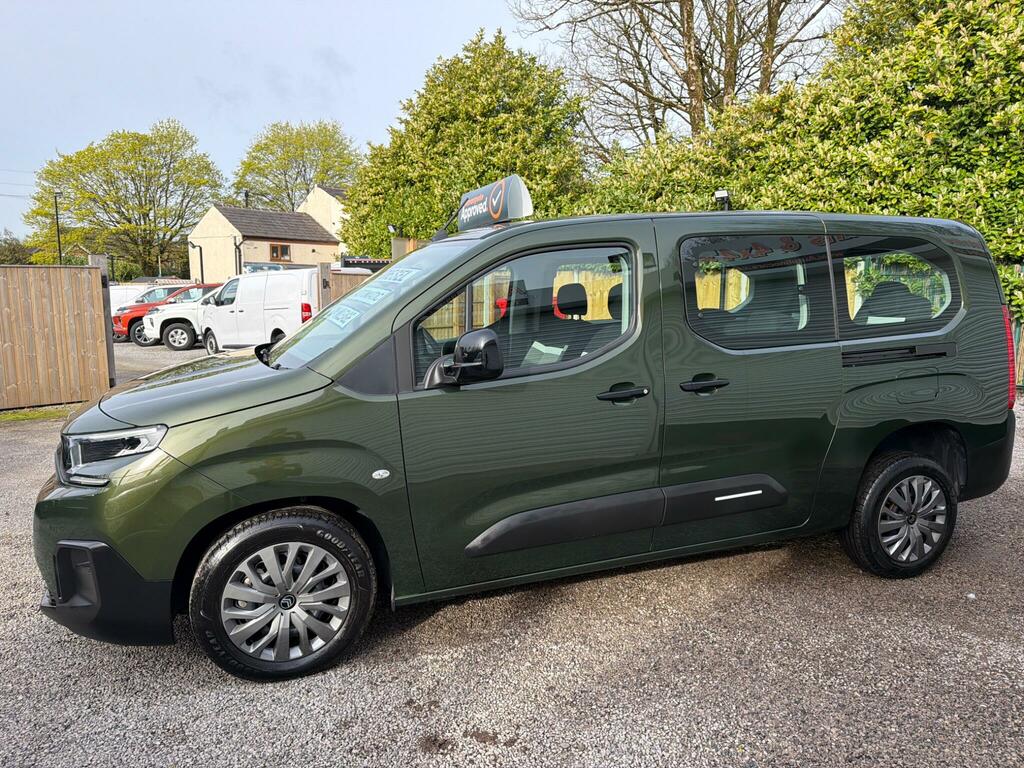 Citroen Berlingo 1.5 Plus XL Mpv Euro 6 Ss SM75CZB Green #2