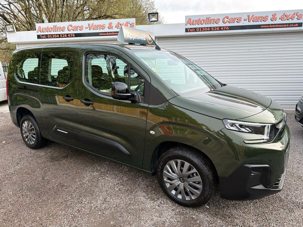 Citroen Berlingo 1.5 Plus XL Mpv Euro 6 Ss Green