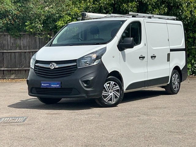 Vauxhall Vivaro 1.6 Cdti 2900 Panel FJ18YJC White #2