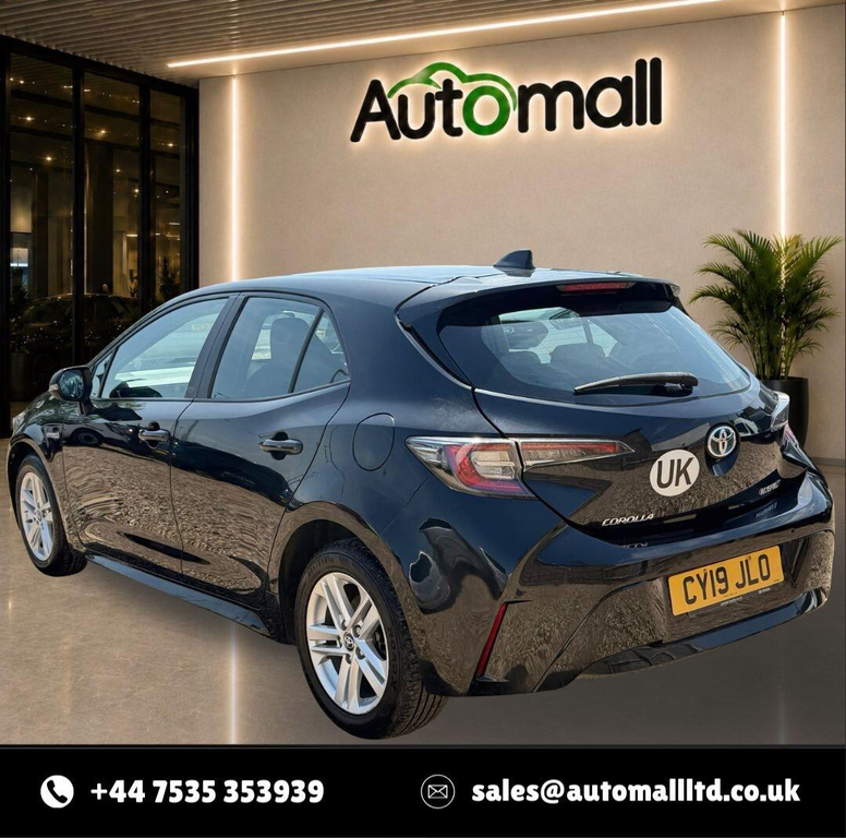 Toyota Corolla 1.8 Vvt-h Icon Tech Cvt Euro 6 Ss CY19JLO Black #4