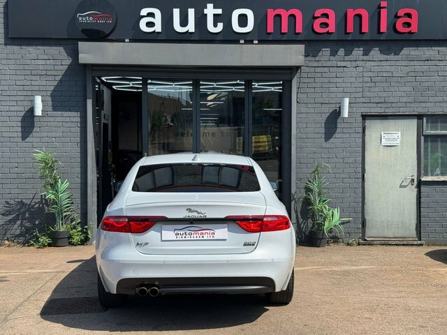 Jaguar XF R-sport Saloon BV17DTK White #3