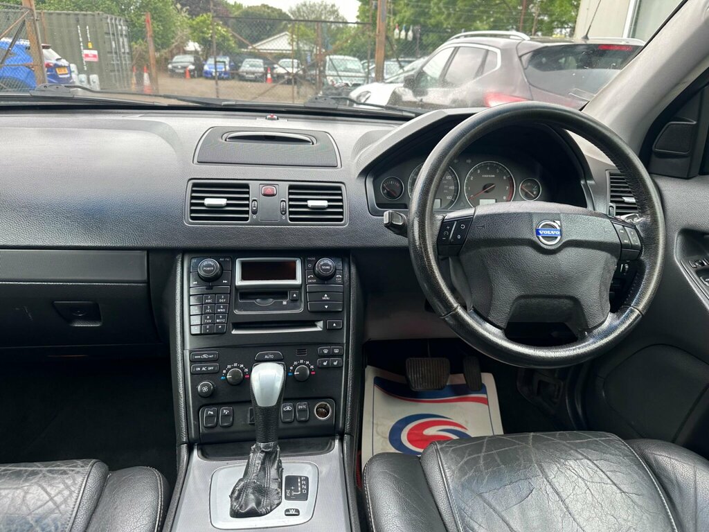 Volvo XC90 2.4 D5 Se Black #17