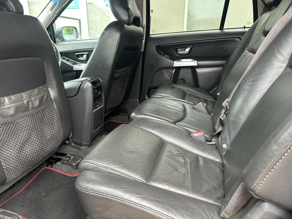 Volvo XC90 2.4 D5 Se Black #22